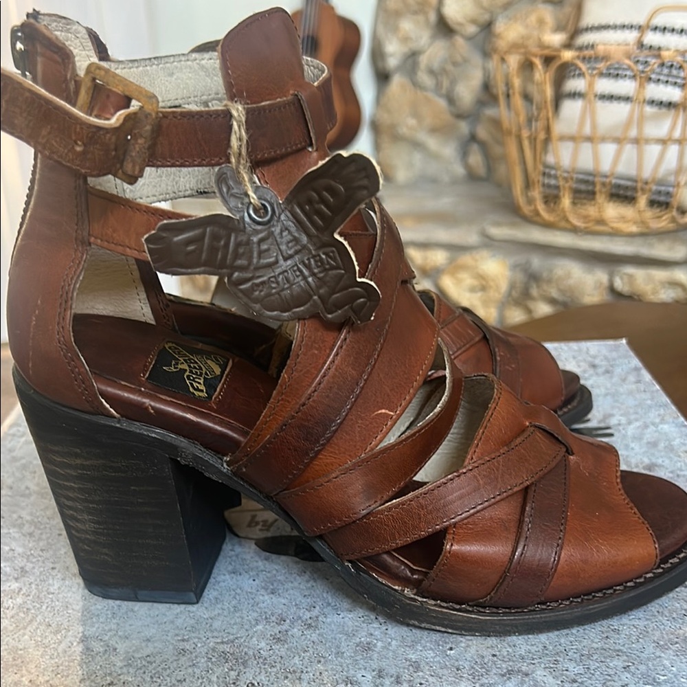 New In Box Freebird by Steven Claw Cognac Leather Heeled Sandal - Cognac - Picture 3 of 5